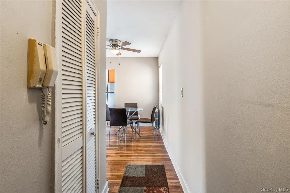 47-18 217th Street, New York, NY, 1 Bedroom Bedrooms, 3 Rooms Rooms,1 BathroomBathrooms,Residential,For Rent,217th,0,952911 47-18 217th Street, New York, NY, 1 Bedroom Bedrooms, 3 Rooms Rooms,1 BathroomBathrooms,Residential,For Rent,217th,0,952911