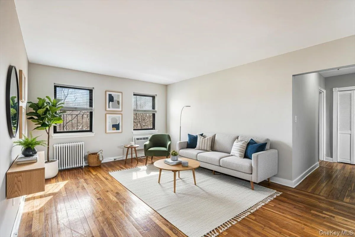 47-18 217th Street, New York, NY, 1 Bedroom Bedrooms, 3 Rooms Rooms,1 BathroomBathrooms,Residential,For Rent,217th,0,952911 47-18 217th Street, New York, NY, 1 Bedroom Bedrooms, 3 Rooms Rooms,1 BathroomBathrooms,Residential,For Rent,217th,0,952911