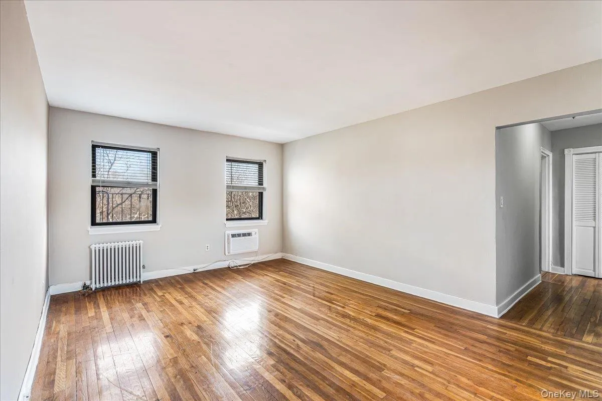 47-18 217th Street, New York, NY, 1 Bedroom Bedrooms, 3 Rooms Rooms,1 BathroomBathrooms,Residential,For Rent,217th,0,952911 47-18 217th Street, New York, NY, 1 Bedroom Bedrooms, 3 Rooms Rooms,1 BathroomBathrooms,Residential,For Rent,217th,0,952911