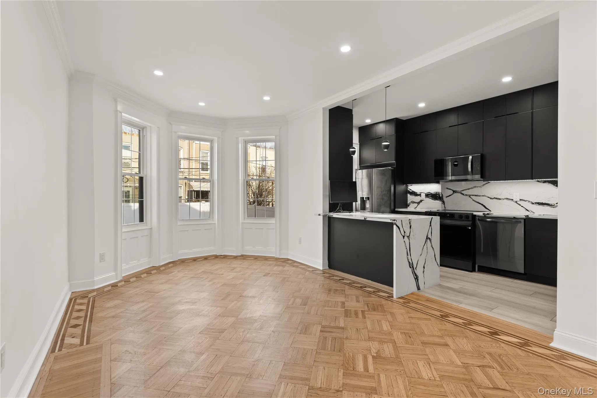 6133 Palmetto Street, New York, NY, 2 Bedrooms Bedrooms, 5 Rooms Rooms,1 BathroomBathrooms,Residential Lease,Idx,Palmetto,0,952918 6133 Palmetto Street, New York, NY, 2 Bedrooms Bedrooms, 5 Rooms Rooms,1 BathroomBathrooms,Residential Lease,Idx,Palmetto,0,952918