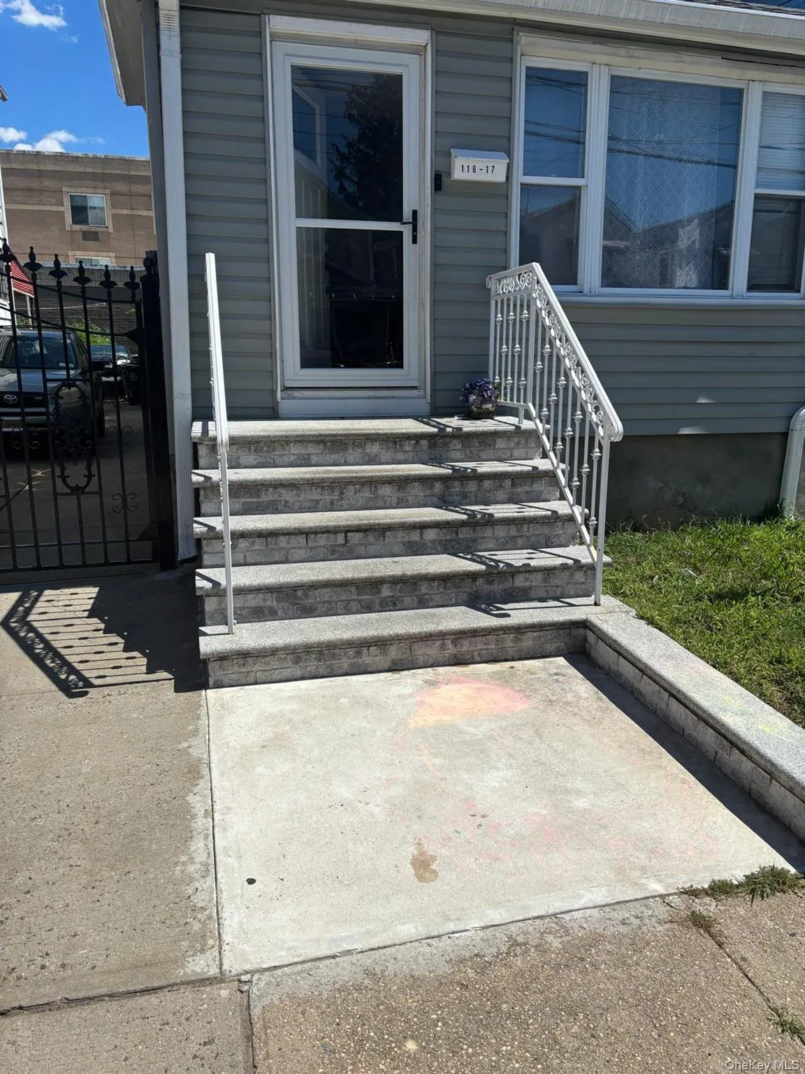11617 148th Street, New York, NY, 3 Bedrooms Bedrooms, 5 Rooms Rooms,1 BathroomBathrooms,Residential,For Rent,148th,0,952922 11617 148th Street, New York, NY, 3 Bedrooms Bedrooms, 5 Rooms Rooms,1 BathroomBathrooms,Residential,For Rent,148th,0,952922