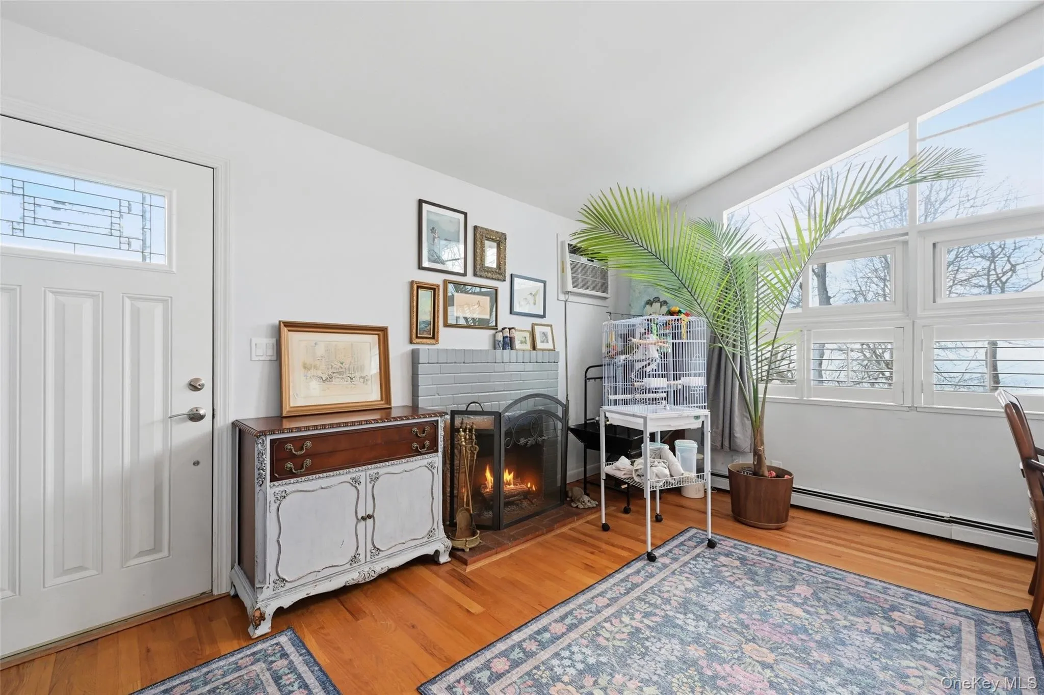 36 Oak Lane, Riverhead, NY, 3 Bedrooms Bedrooms, 5 Rooms Rooms,1 BathroomBathrooms,Residential,For Rent,Oak,0,952927 36 Oak Lane, Riverhead, NY, 3 Bedrooms Bedrooms, 5 Rooms Rooms,1 BathroomBathrooms,Residential,For Rent,Oak,0,952927