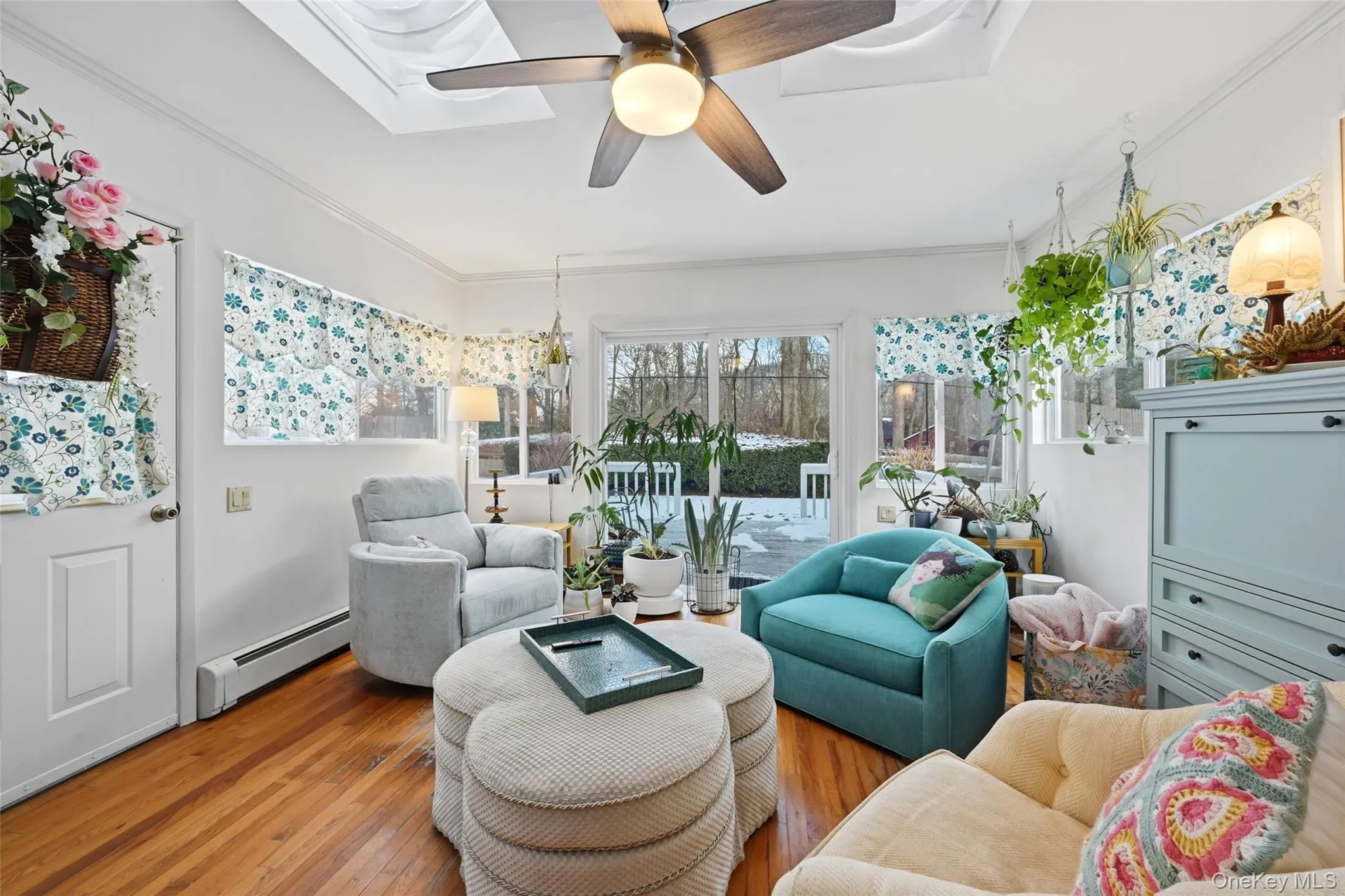 36 Oak Lane, Riverhead, NY, 3 Bedrooms Bedrooms, 5 Rooms Rooms,1 BathroomBathrooms,Residential,For Rent,Oak,0,952927 36 Oak Lane, Riverhead, NY, 3 Bedrooms Bedrooms, 5 Rooms Rooms,1 BathroomBathrooms,Residential,For Rent,Oak,0,952927