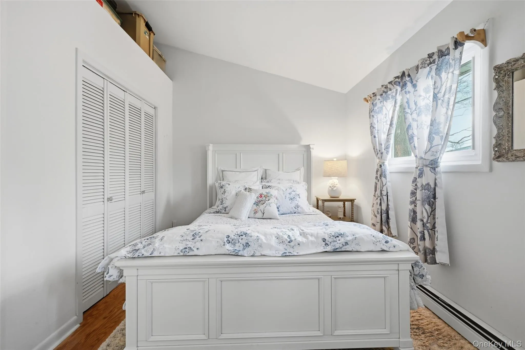 36 Oak Lane, Riverhead, NY, 3 Bedrooms Bedrooms, 5 Rooms Rooms,1 BathroomBathrooms,Residential,For Rent,Oak,0,952927 36 Oak Lane, Riverhead, NY, 3 Bedrooms Bedrooms, 5 Rooms Rooms,1 BathroomBathrooms,Residential,For Rent,Oak,0,952927