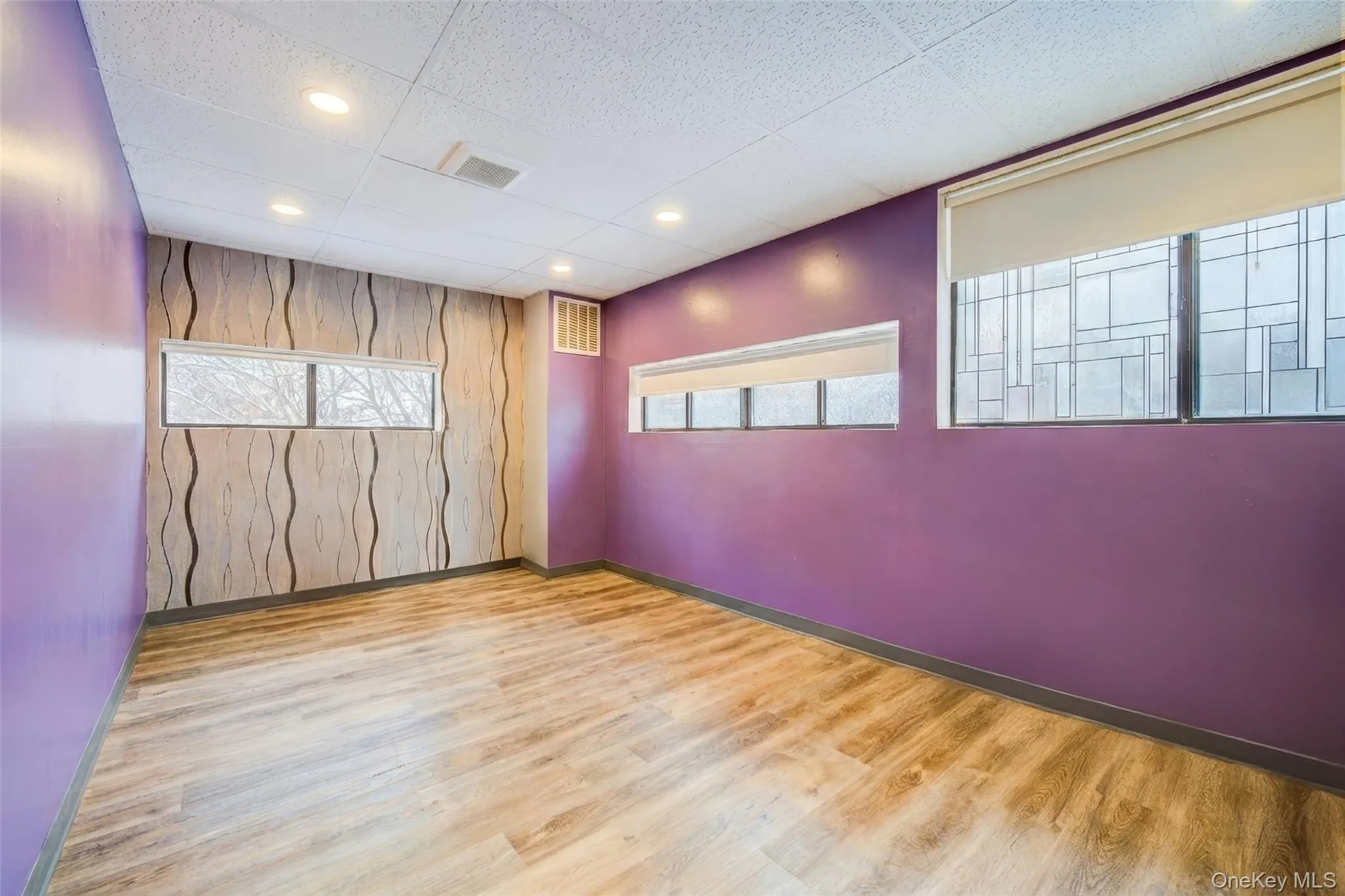 2nd Floor Unit: Digitally staged to illustrate space when vacated. 2nd Floor Unit: Digitally staged to illustrate space when vacated.