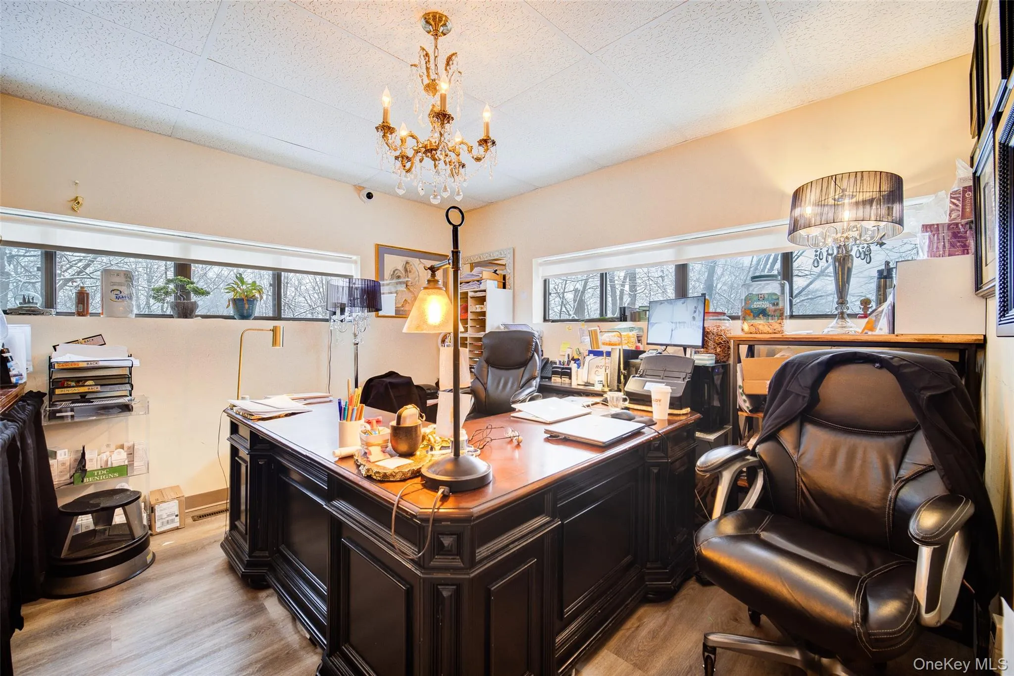 2nd Fl Unit: Present condition 2nd Fl Unit: Present condition