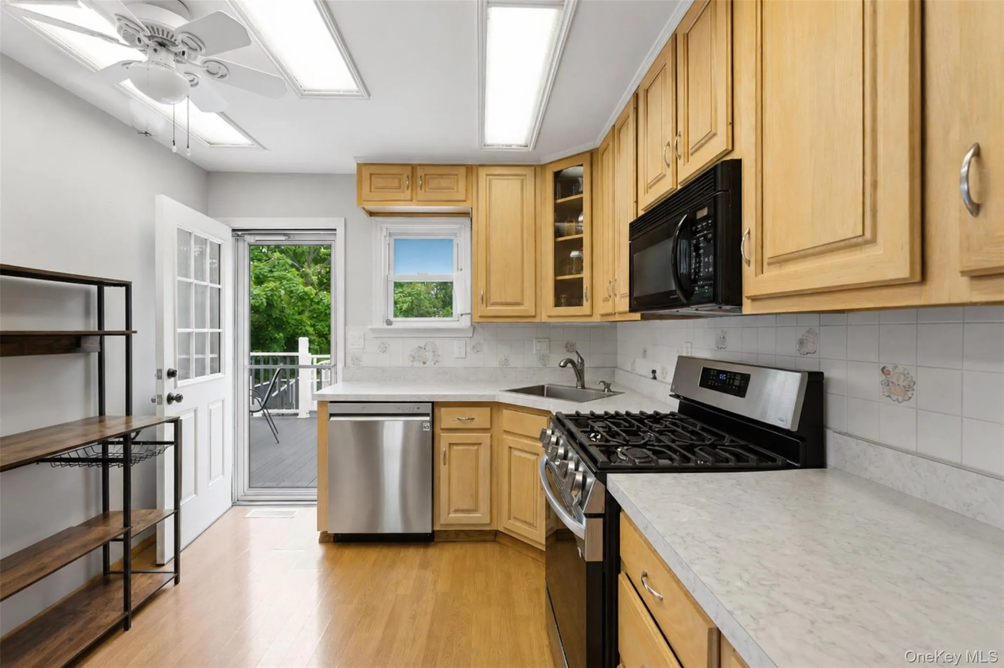 31 Top O Hill Road, Wappinger, NY, 3 Bedrooms Bedrooms, 9 Rooms Rooms,1 BathroomBathrooms,Residential,For Rent,Top O Hill,0,952965 31 Top O Hill Road, Wappinger, NY, 3 Bedrooms Bedrooms, 9 Rooms Rooms,1 BathroomBathrooms,Residential,For Rent,Top O Hill,0,952965