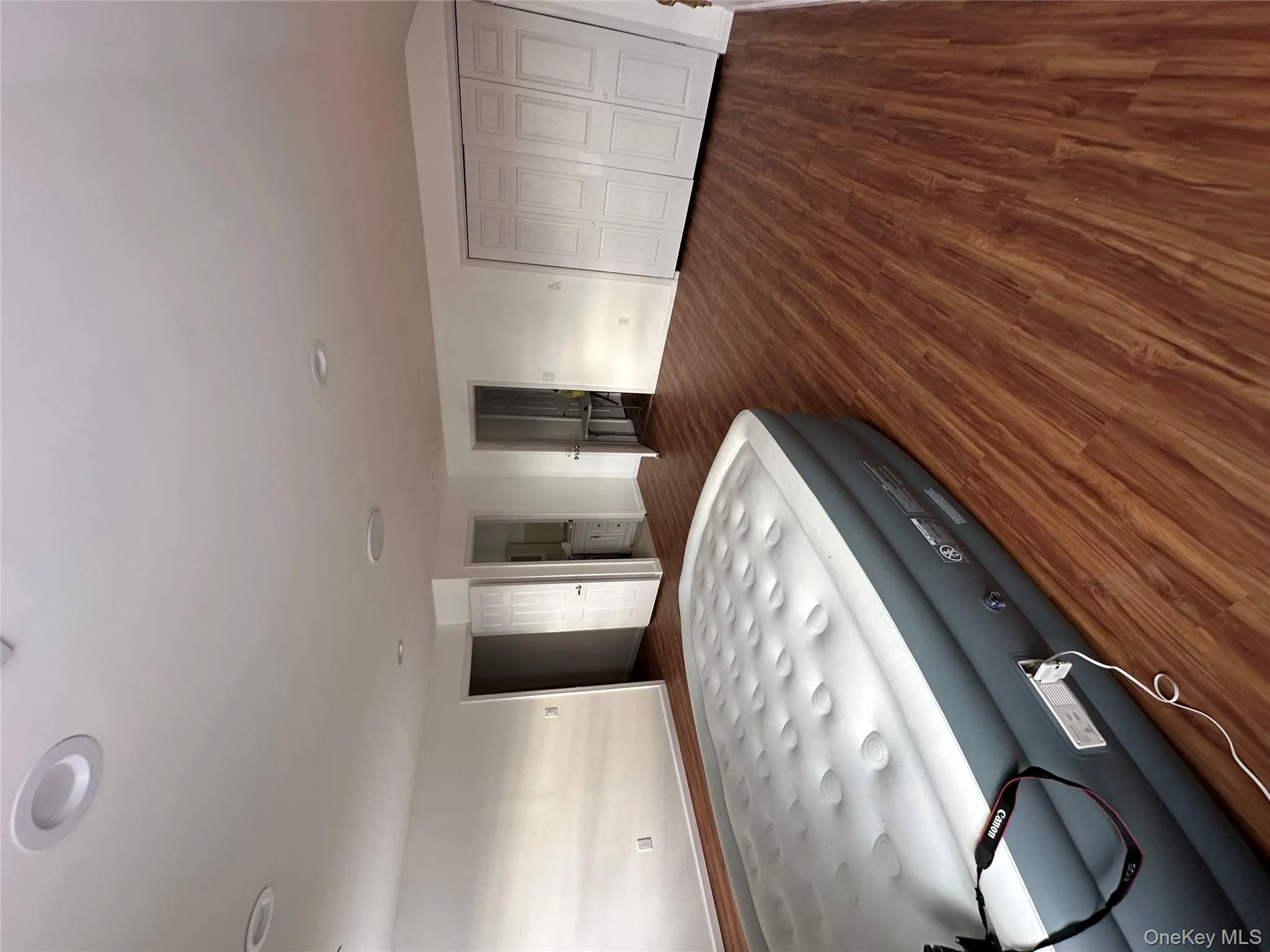 Large master bedroom with master bathroom and walk-in closet. Large master bedroom with master bathroom and walk-in closet.