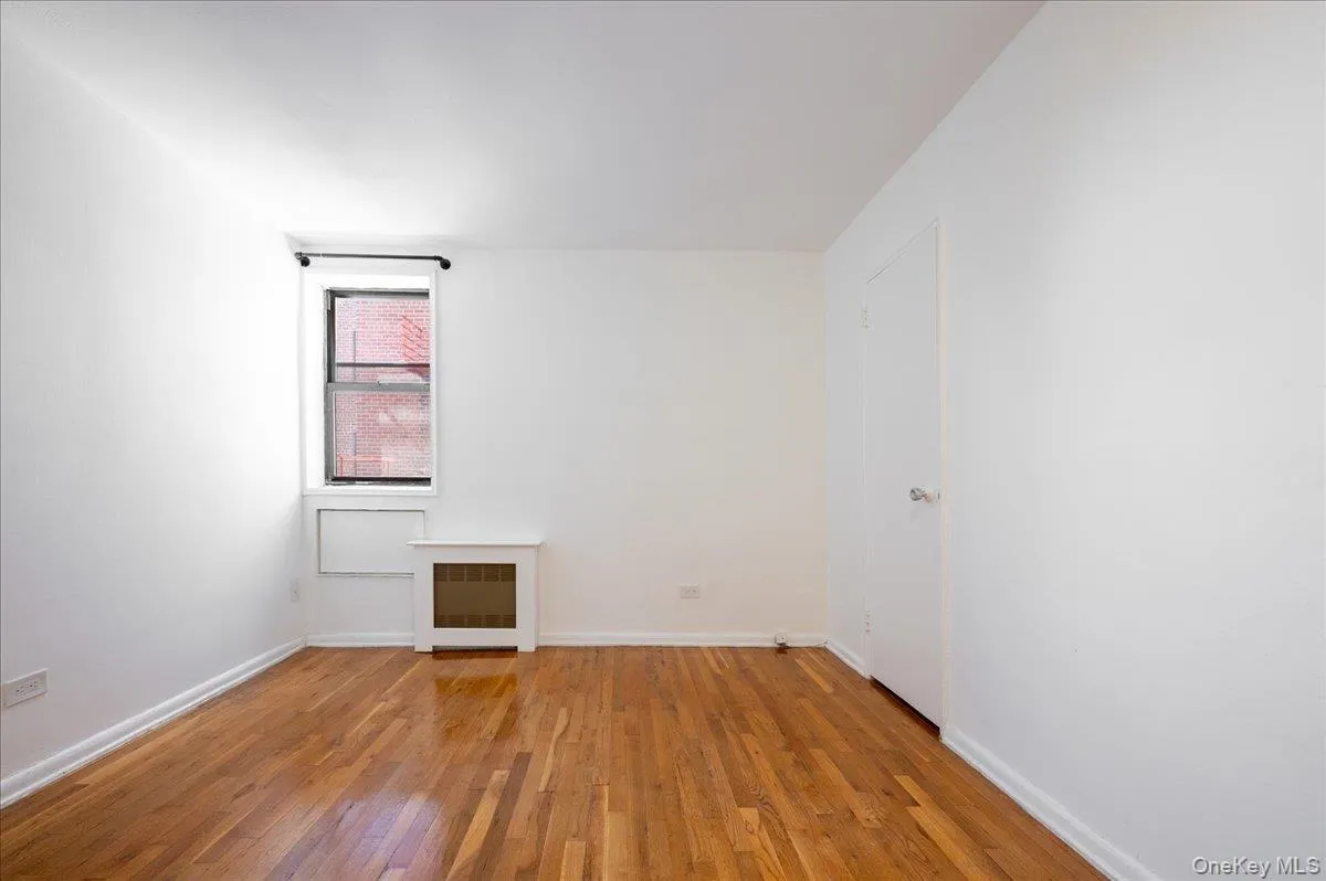 37-30 73rd St, New York, NY, 1 Bedroom Bedrooms, 3 Rooms Rooms,1 BathroomBathrooms,Residential Lease,Idx,73rd St,0,952988 37-30 73rd St, New York, NY, 1 Bedroom Bedrooms, 3 Rooms Rooms,1 BathroomBathrooms,Residential Lease,Idx,73rd St,0,952988