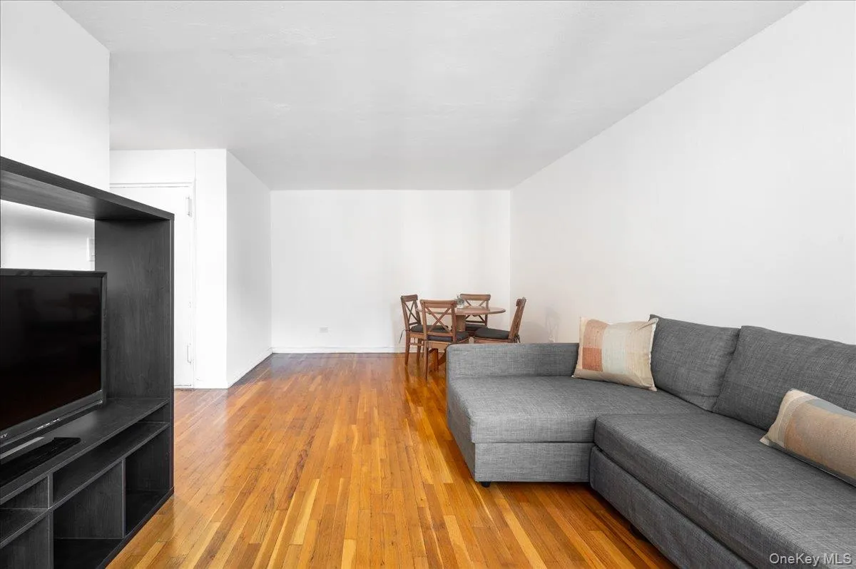 37-30 73rd St, New York, NY, 1 Bedroom Bedrooms, 3 Rooms Rooms,1 BathroomBathrooms,Residential Lease,Idx,73rd St,0,952988 37-30 73rd St, New York, NY, 1 Bedroom Bedrooms, 3 Rooms Rooms,1 BathroomBathrooms,Residential Lease,Idx,73rd St,0,952988