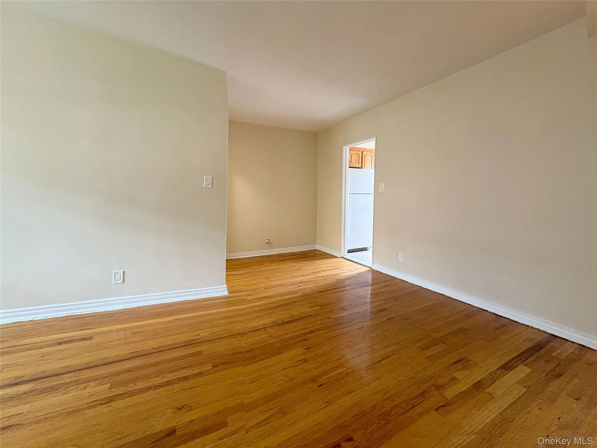 202-06 Rocky Hill Road, New York, NY, 1 Bedroom Bedrooms, 4 Rooms Rooms,1 BathroomBathrooms,Residential,For Rent,Rocky Hill,0,952999 202-06 Rocky Hill Road, New York, NY, 1 Bedroom Bedrooms, 4 Rooms Rooms,1 BathroomBathrooms,Residential,For Rent,Rocky Hill,0,952999