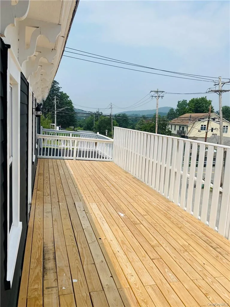 1396 Kings Highway, Chester Town, NY, 3 Bedrooms Bedrooms, 5 Rooms Rooms,1 BathroomBathrooms,Residential Lease,Idx,Kings,0,953001 1396 Kings Highway, Chester Town, NY, 3 Bedrooms Bedrooms, 5 Rooms Rooms,1 BathroomBathrooms,Residential Lease,Idx,Kings,0,953001