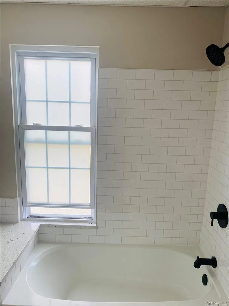 1396 Kings Highway, Chester Town, NY, 3 Bedrooms Bedrooms, 5 Rooms Rooms,1 BathroomBathrooms,Residential Lease,Idx,Kings,0,953001 1396 Kings Highway, Chester Town, NY, 3 Bedrooms Bedrooms, 5 Rooms Rooms,1 BathroomBathrooms,Residential Lease,Idx,Kings,0,953001