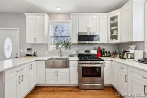 214 Prospect Street, Newburgh (city), NY, 3 Bedrooms Bedrooms, 8 Rooms Rooms,1 BathroomBathrooms,Residential,For Rent,Prospect,0,953002 214 Prospect Street, Newburgh (city), NY, 3 Bedrooms Bedrooms, 8 Rooms Rooms,1 BathroomBathrooms,Residential,For Rent,Prospect,0,953002