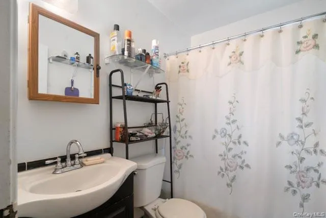 576 Barbey Street, New York, NY, 3 Bedrooms Bedrooms, 7 Rooms Rooms,2 BathroomsBathrooms,Residential,For Rent,Barbey,0,953007 576 Barbey Street, New York, NY, 3 Bedrooms Bedrooms, 7 Rooms Rooms,2 BathroomsBathrooms,Residential,For Rent,Barbey,0,953007