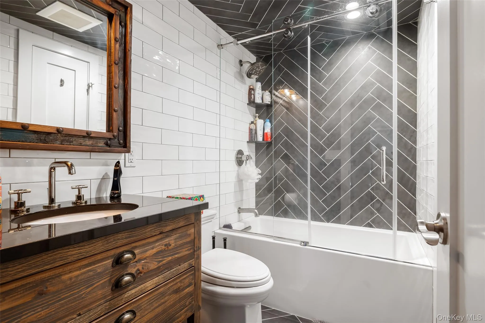 185 Park Avenue, Long Beach, NY, 2 Bedrooms Bedrooms, 4 Rooms Rooms,2 BathroomsBathrooms,Residential Lease,Idx,Park,0,953014 185 Park Avenue, Long Beach, NY, 2 Bedrooms Bedrooms, 4 Rooms Rooms,2 BathroomsBathrooms,Residential Lease,Idx,Park,0,953014