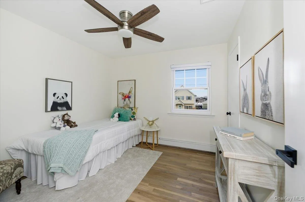 230 Sequams Lane Center, Islip, NY, 3 Bedrooms Bedrooms, 8 Rooms Rooms,2 BathroomsBathrooms,Residential,For Rent,Sequams Lane,0,953018 230 Sequams Lane Center, Islip, NY, 3 Bedrooms Bedrooms, 8 Rooms Rooms,2 BathroomsBathrooms,Residential,For Rent,Sequams Lane,0,953018