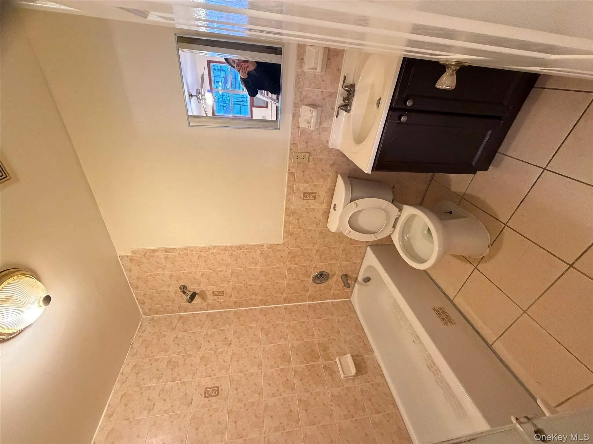 17207A 90th Avenue, New York, NY, 3 Bedrooms Bedrooms, 6 Rooms Rooms,2 BathroomsBathrooms,Residential Lease,Idx,90th,0,953037 17207A 90th Avenue, New York, NY, 3 Bedrooms Bedrooms, 6 Rooms Rooms,2 BathroomsBathrooms,Residential Lease,Idx,90th,0,953037