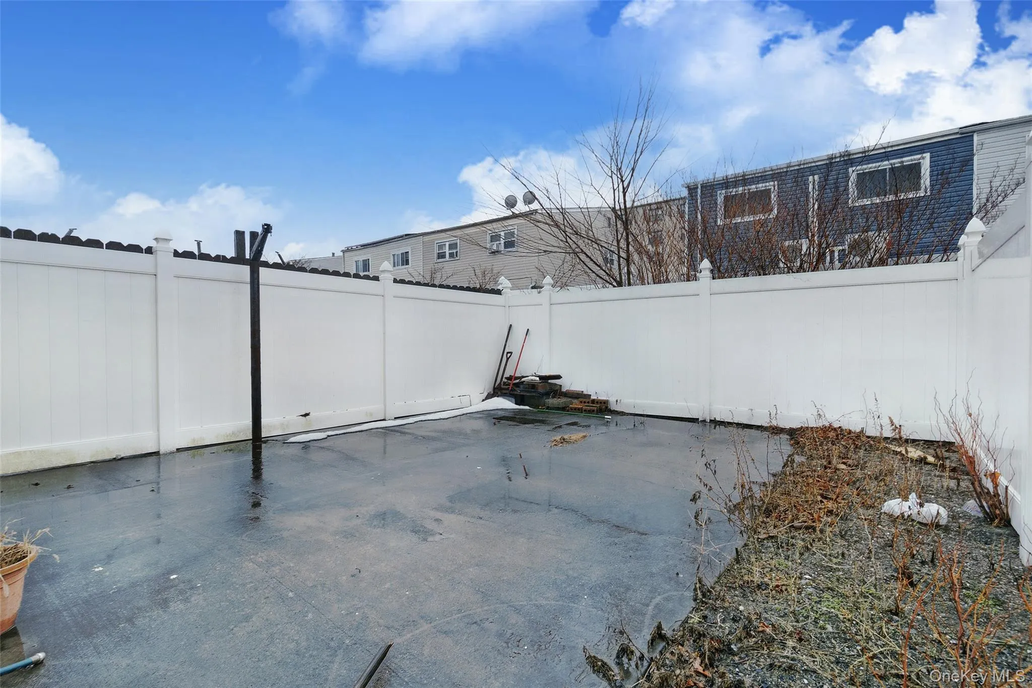 355 Beach 47th Street, New York, NY, 4 Bedrooms Bedrooms, 6 Rooms Rooms,1 BathroomBathrooms,Residential,For Rent,Beach 47th,0,953049 355 Beach 47th Street, New York, NY, 4 Bedrooms Bedrooms, 6 Rooms Rooms,1 BathroomBathrooms,Residential,For Rent,Beach 47th,0,953049