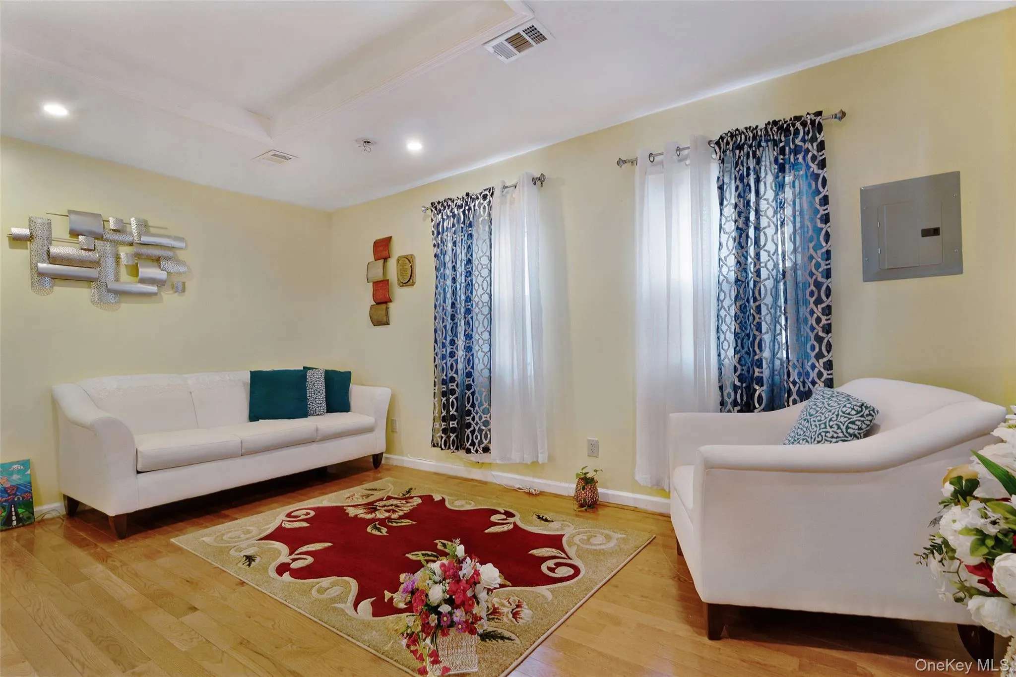355 Beach 47th Street, New York, NY, 4 Bedrooms Bedrooms, 6 Rooms Rooms,1 BathroomBathrooms,Residential,For Rent,Beach 47th,0,953049 355 Beach 47th Street, New York, NY, 4 Bedrooms Bedrooms, 6 Rooms Rooms,1 BathroomBathrooms,Residential,For Rent,Beach 47th,0,953049