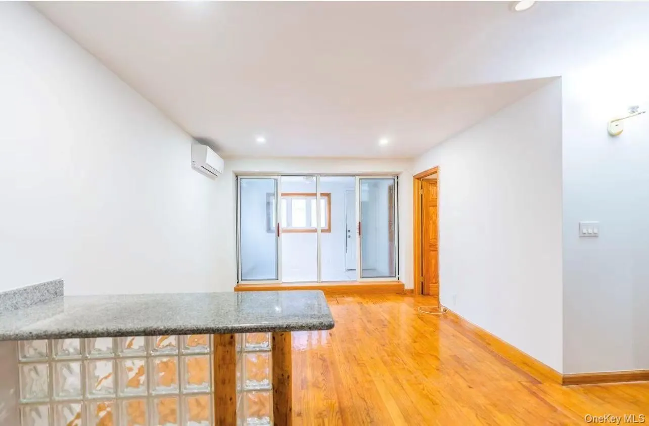165 Elizabeth Street, New York, NY, 1 Bedroom Bedrooms, 5 Rooms Rooms,1 BathroomBathrooms,Residential,For Rent,Elizabeth,0,953051 165 Elizabeth Street, New York, NY, 1 Bedroom Bedrooms, 5 Rooms Rooms,1 BathroomBathrooms,Residential,For Rent,Elizabeth,0,953051