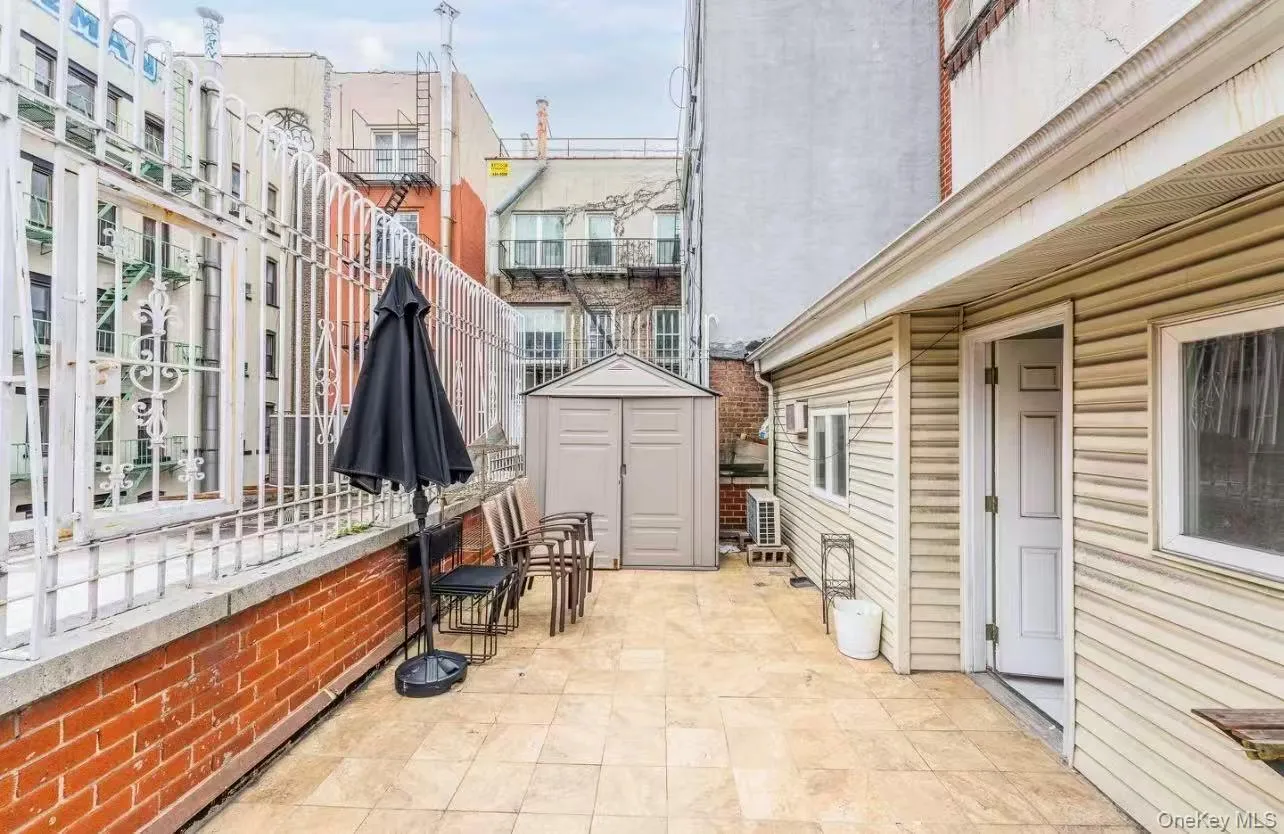 165 Elizabeth Street, New York, NY, 1 Bedroom Bedrooms, 5 Rooms Rooms,1 BathroomBathrooms,Residential,For Rent,Elizabeth,0,953051 165 Elizabeth Street, New York, NY, 1 Bedroom Bedrooms, 5 Rooms Rooms,1 BathroomBathrooms,Residential,For Rent,Elizabeth,0,953051
