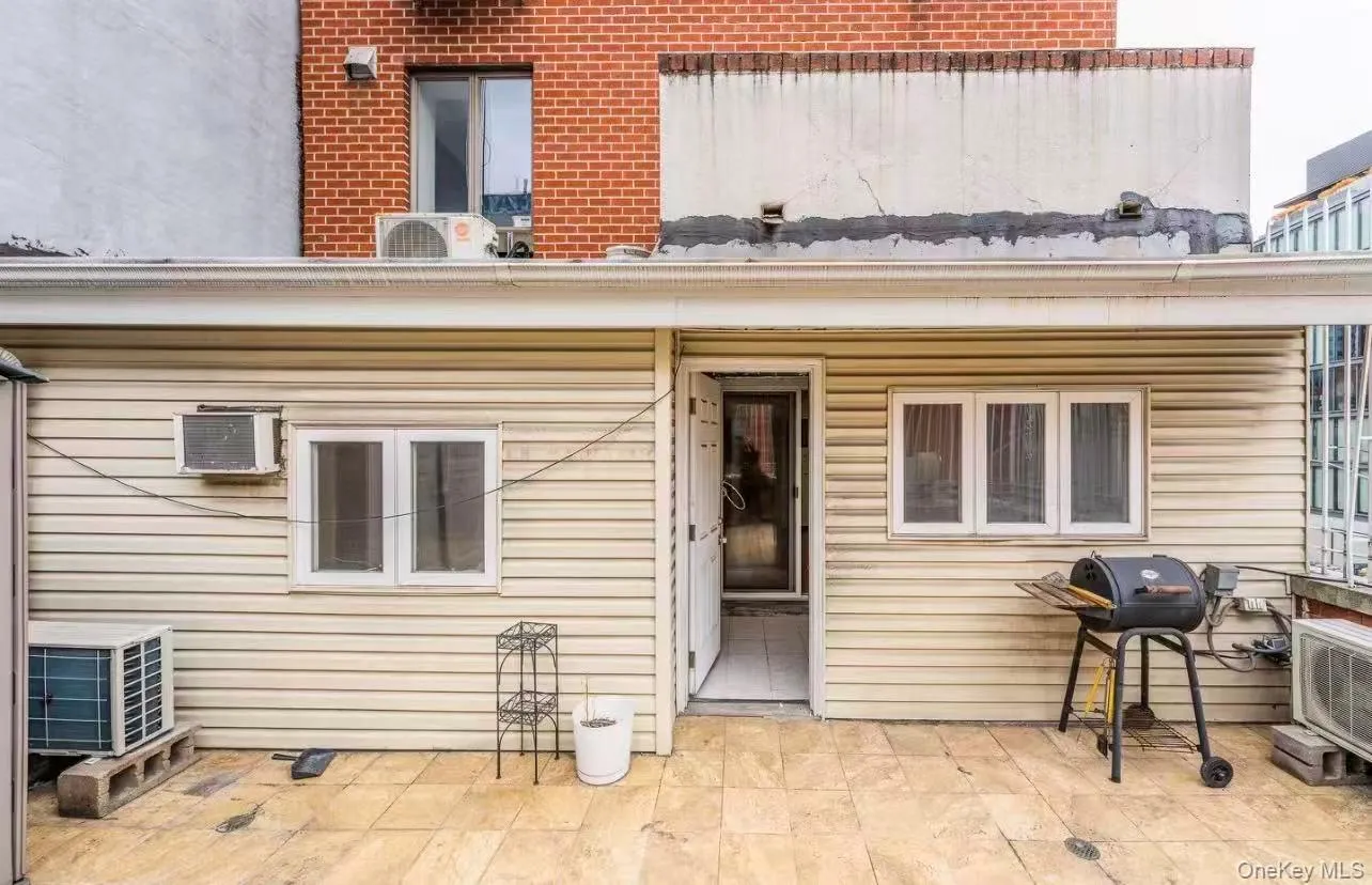 165 Elizabeth Street, New York, NY, 1 Bedroom Bedrooms, 5 Rooms Rooms,1 BathroomBathrooms,Residential,For Rent,Elizabeth,0,953051 165 Elizabeth Street, New York, NY, 1 Bedroom Bedrooms, 5 Rooms Rooms,1 BathroomBathrooms,Residential,For Rent,Elizabeth,0,953051