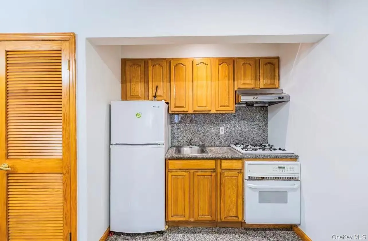 165 Elizabeth Street, New York, NY, 1 Bedroom Bedrooms, 5 Rooms Rooms,1 BathroomBathrooms,Residential,For Rent,Elizabeth,0,953051 165 Elizabeth Street, New York, NY, 1 Bedroom Bedrooms, 5 Rooms Rooms,1 BathroomBathrooms,Residential,For Rent,Elizabeth,0,953051