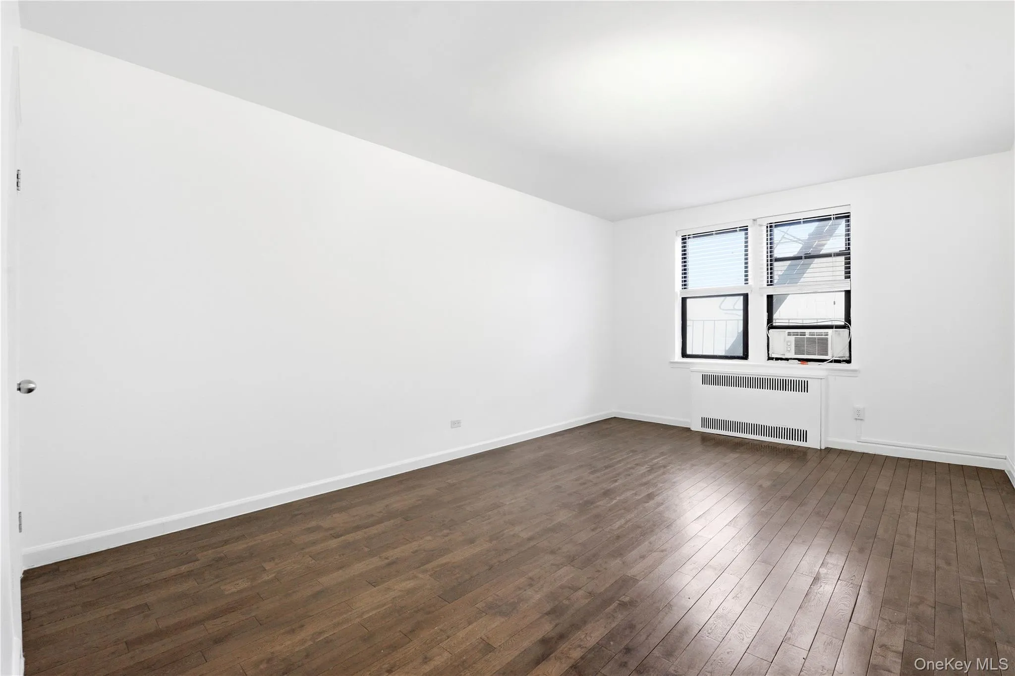 100-10 67th Road, New York, NY, 2 Bedrooms Bedrooms, 5 Rooms Rooms,1 BathroomBathrooms,Residential Lease,For Rent,67th,0,953073 100-10 67th Road, New York, NY, 2 Bedrooms Bedrooms, 5 Rooms Rooms,1 BathroomBathrooms,Residential Lease,For Rent,67th,0,953073