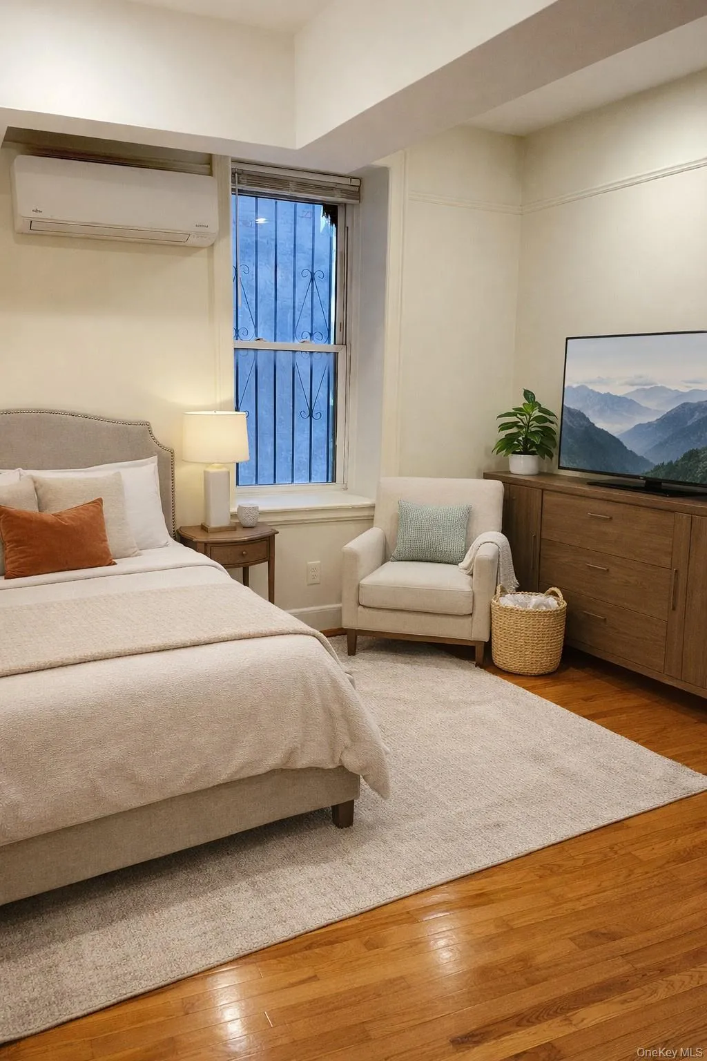 4433 Carpenter Avenue, New York, NY, 1 Bedroom Bedrooms, 4 Rooms Rooms,1 BathroomBathrooms,Residential Lease,For Rent,Carpenter,0,953135 4433 Carpenter Avenue, New York, NY, 1 Bedroom Bedrooms, 4 Rooms Rooms,1 BathroomBathrooms,Residential Lease,For Rent,Carpenter,0,953135