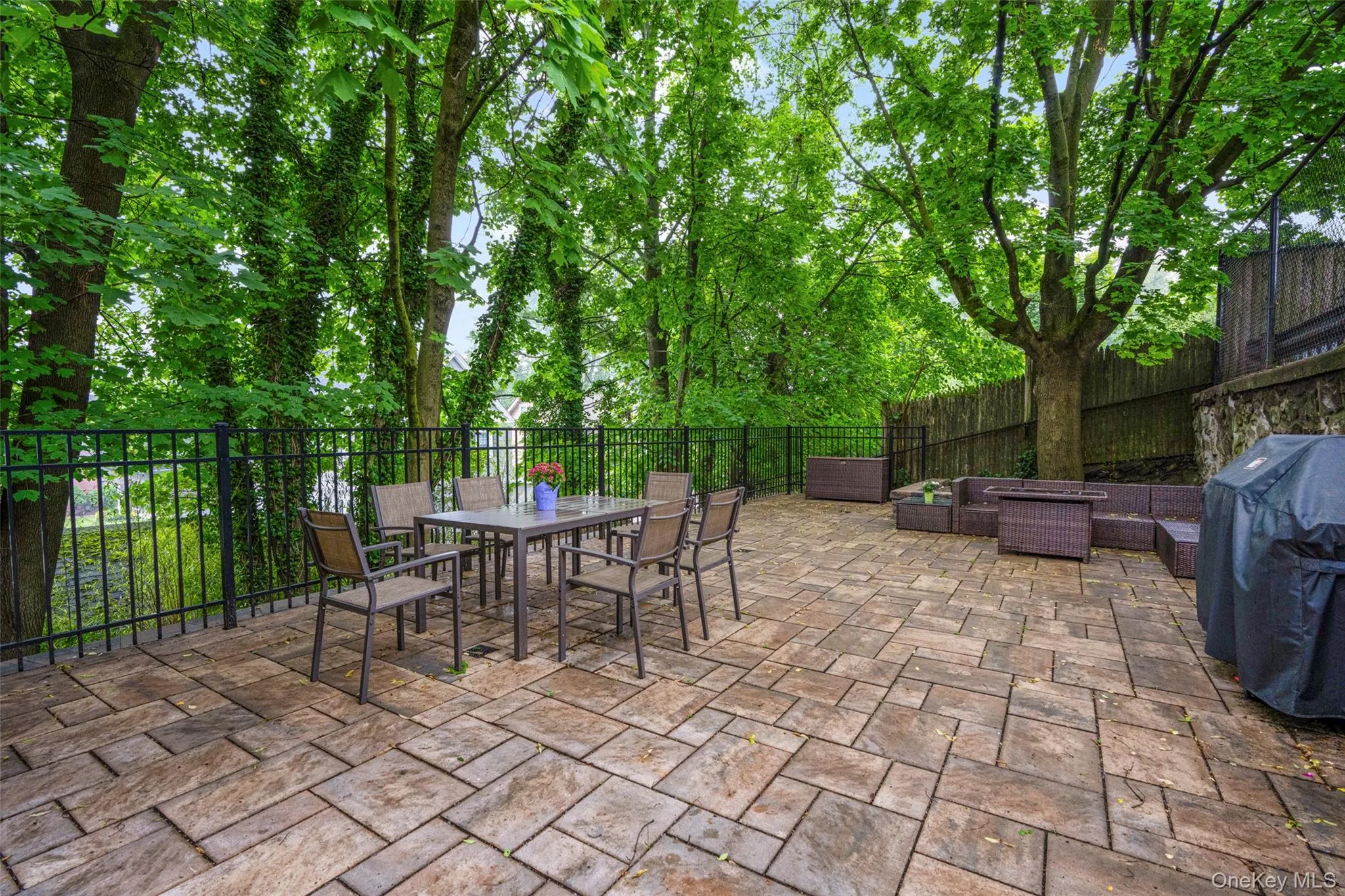 412 Munro Avenue, Mamaroneck, NY, 1 Bedroom Bedrooms, 4 Rooms Rooms,1 BathroomBathrooms,Residential Lease,For Rent,Munro,0,953171 412 Munro Avenue, Mamaroneck, NY, 1 Bedroom Bedrooms, 4 Rooms Rooms,1 BathroomBathrooms,Residential Lease,For Rent,Munro,0,953171