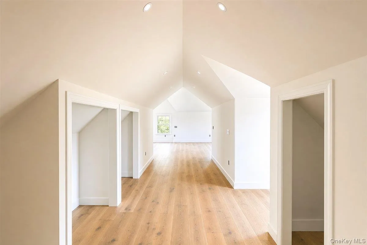 30 Hampton Drive, Brookhaven, NY, 5 Bedrooms Bedrooms, 9 Rooms Rooms,3 BathroomsBathrooms,Residential,For Rent,Hampton,0,KEY953185 30 Hampton Drive, Brookhaven, NY, 5 Bedrooms Bedrooms, 9 Rooms Rooms,3 BathroomsBathrooms,Residential,For Rent,Hampton,0,KEY953185