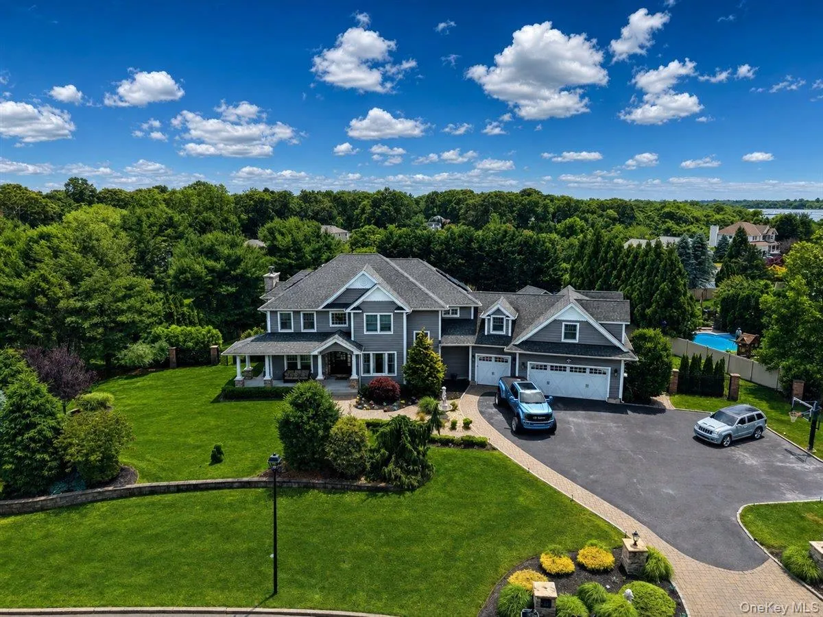 30 Hampton Drive, Brookhaven, NY, 5 Bedrooms Bedrooms, 9 Rooms Rooms,3 BathroomsBathrooms,Residential,For Rent,Hampton,0,KEY953185 30 Hampton Drive, Brookhaven, NY, 5 Bedrooms Bedrooms, 9 Rooms Rooms,3 BathroomsBathrooms,Residential,For Rent,Hampton,0,KEY953185