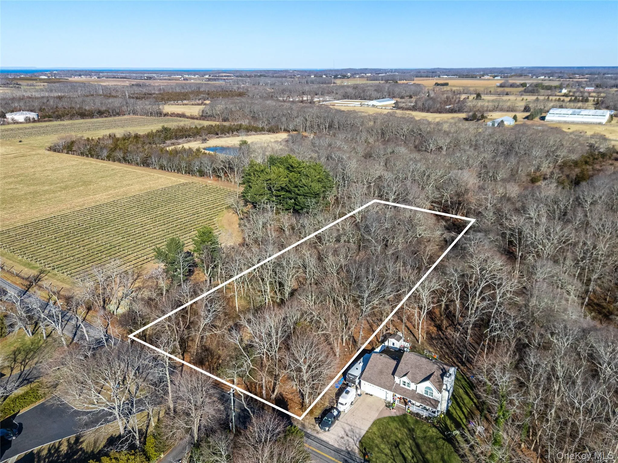 1.6 Acres 1.6 Acres