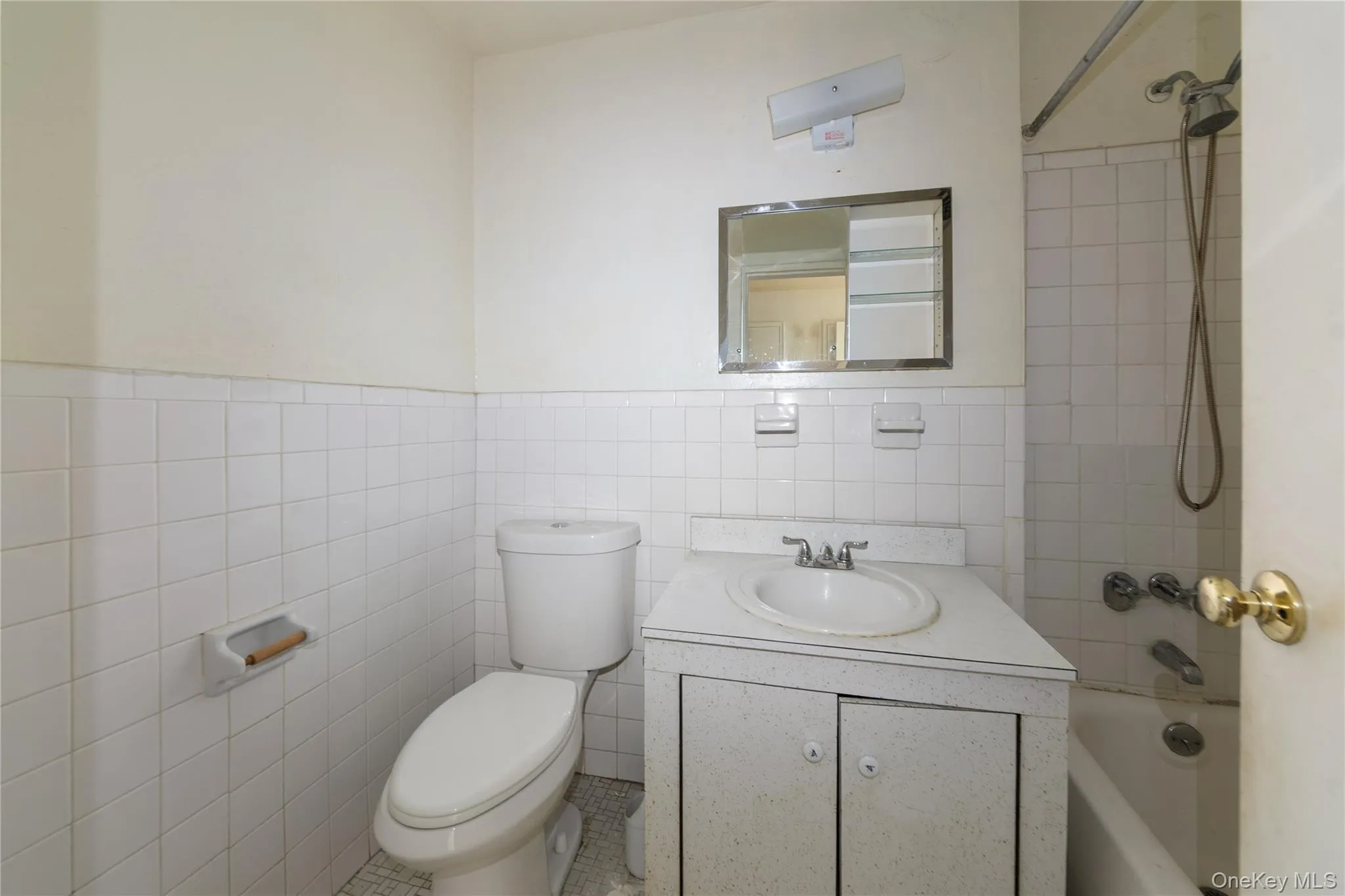370 Westchester Avenue, Rye Town, NY, 3 Rooms Rooms,1 BathroomBathrooms,Residential,For Rent,Westchester,0,953285 370 Westchester Avenue, Rye Town, NY, 3 Rooms Rooms,1 BathroomBathrooms,Residential,For Rent,Westchester,0,953285