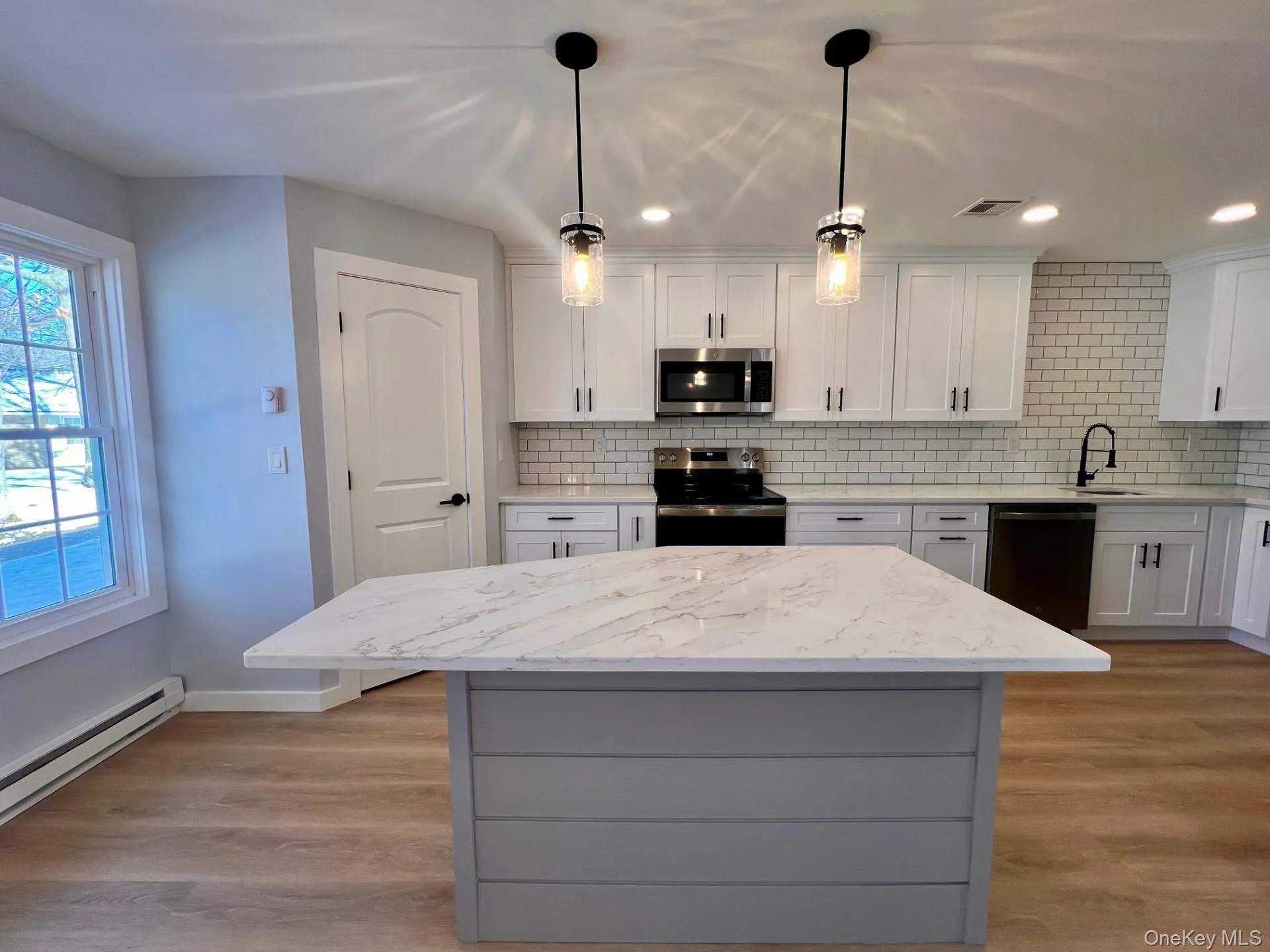 278 Berwick Court, Brookhaven, NY, 2 Bedrooms Bedrooms, 5 Rooms Rooms,1 BathroomBathrooms,Residential Sale,For Rent,Berwick,0,953317 278 Berwick Court, Brookhaven, NY, 2 Bedrooms Bedrooms, 5 Rooms Rooms,1 BathroomBathrooms,Residential Sale,For Rent,Berwick,0,953317
