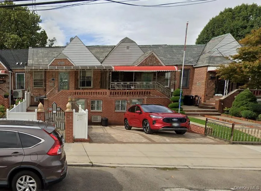 54-40 80th Street, New York, NY, 2 Bedrooms Bedrooms, 5 Rooms Rooms,2 BathroomsBathrooms,Residential Lease,For Rent,80th,0,953327 54-40 80th Street, New York, NY, 2 Bedrooms Bedrooms, 5 Rooms Rooms,2 BathroomsBathrooms,Residential Lease,For Rent,80th,0,953327