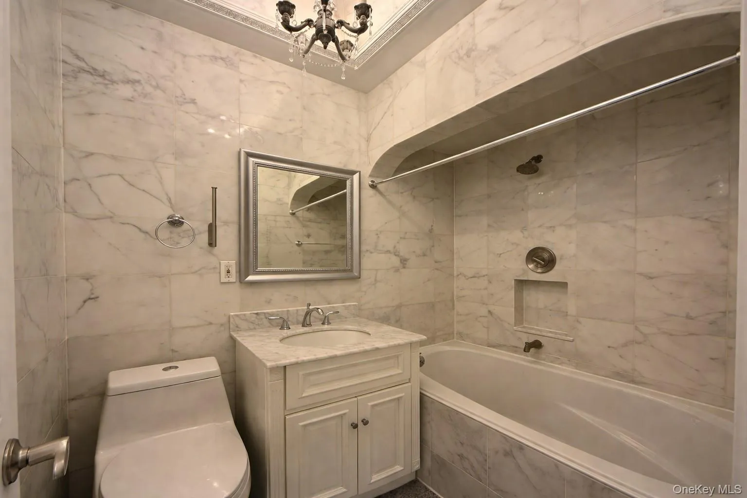 54-40 80th Street, New York, NY, 2 Bedrooms Bedrooms, 5 Rooms Rooms,2 BathroomsBathrooms,Residential Lease,For Rent,80th,0,953327 54-40 80th Street, New York, NY, 2 Bedrooms Bedrooms, 5 Rooms Rooms,2 BathroomsBathrooms,Residential Lease,For Rent,80th,0,953327