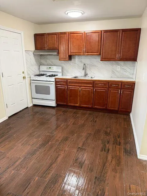 161 Merrill Street, Islip, NY, 4 Bedrooms Bedrooms, 8 Rooms Rooms,1 BathroomBathrooms,Residential Lease,Idx,Merrill,0,953334 161 Merrill Street, Islip, NY, 4 Bedrooms Bedrooms, 8 Rooms Rooms,1 BathroomBathrooms,Residential Lease,Idx,Merrill,0,953334