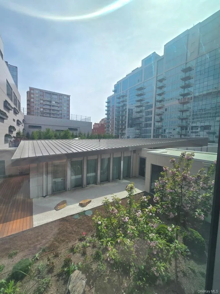 133-36 37th Avenue, New York, NY, 3 Rooms Rooms,1 BathroomBathrooms,Residential Lease,Idx,37th,0,953335 133-36 37th Avenue, New York, NY, 3 Rooms Rooms,1 BathroomBathrooms,Residential Lease,Idx,37th,0,953335