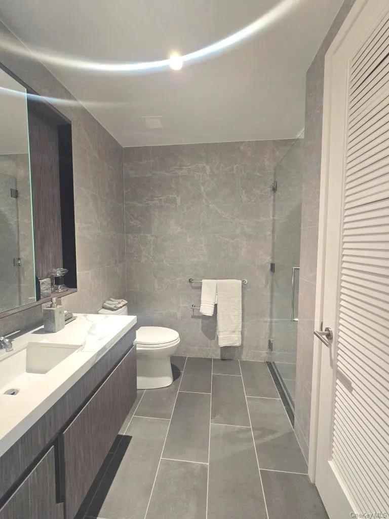 133-36 37th Avenue, New York, NY, 3 Rooms Rooms,1 BathroomBathrooms,Residential Lease,Idx,37th,0,953335 133-36 37th Avenue, New York, NY, 3 Rooms Rooms,1 BathroomBathrooms,Residential Lease,Idx,37th,0,953335