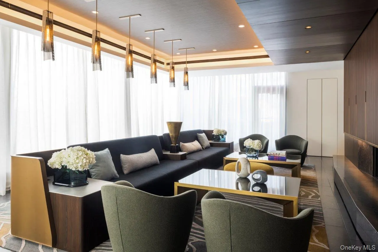 133-36 37th Avenue, New York, NY, 3 Rooms Rooms,1 BathroomBathrooms,Residential Lease,Idx,37th,0,953335 133-36 37th Avenue, New York, NY, 3 Rooms Rooms,1 BathroomBathrooms,Residential Lease,Idx,37th,0,953335