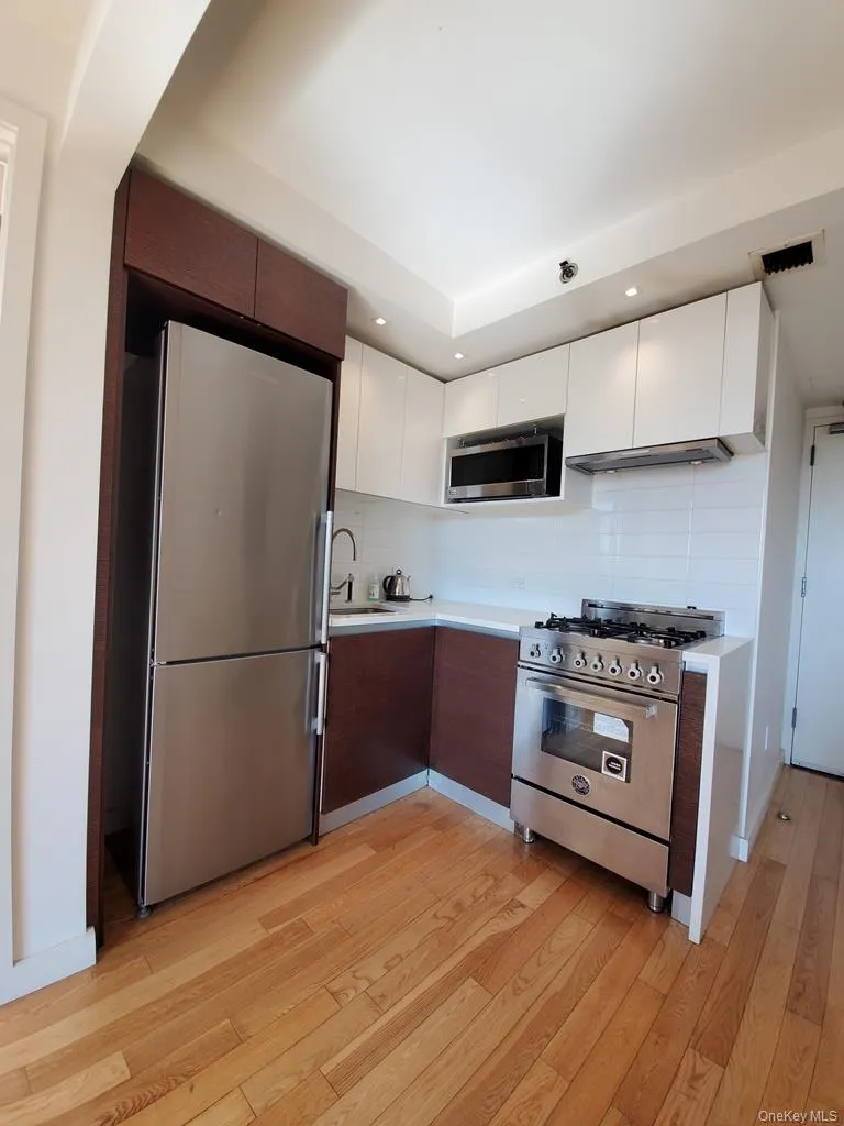 39-16 Prince Street, New York, NY, 1 Bedroom Bedrooms, 3 Rooms Rooms,1 BathroomBathrooms,Residential Lease,Idx,Prince,0,953337 39-16 Prince Street, New York, NY, 1 Bedroom Bedrooms, 3 Rooms Rooms,1 BathroomBathrooms,Residential Lease,Idx,Prince,0,953337