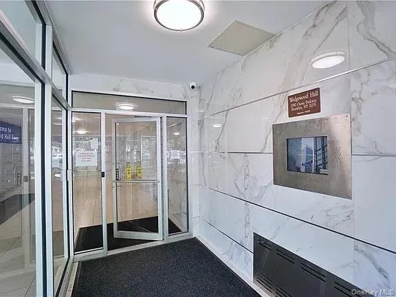 2580 Ocean Parkway, New York, NY, 1 Bedroom Bedrooms, 4 Rooms Rooms,1 BathroomBathrooms,Residential Lease,For Rent,Ocean,0,953392 2580 Ocean Parkway, New York, NY, 1 Bedroom Bedrooms, 4 Rooms Rooms,1 BathroomBathrooms,Residential Lease,For Rent,Ocean,0,953392