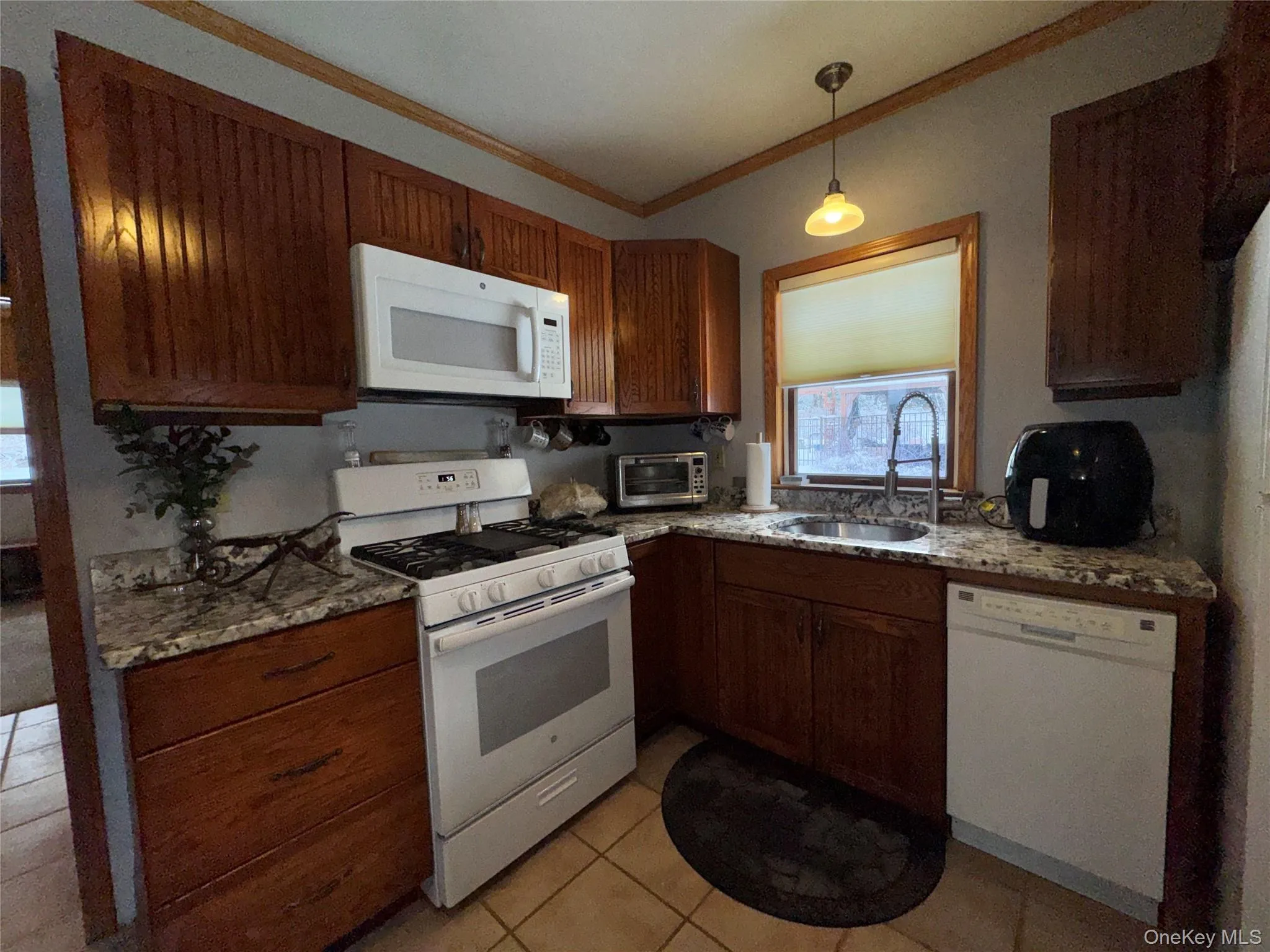 19 Schultz Lane, Mamakating, NY, 2 Bedrooms Bedrooms, 4 Rooms Rooms,1 BathroomBathrooms,Residential Lease,For Rent,Schultz,0,953416 19 Schultz Lane, Mamakating, NY, 2 Bedrooms Bedrooms, 4 Rooms Rooms,1 BathroomBathrooms,Residential Lease,For Rent,Schultz,0,953416