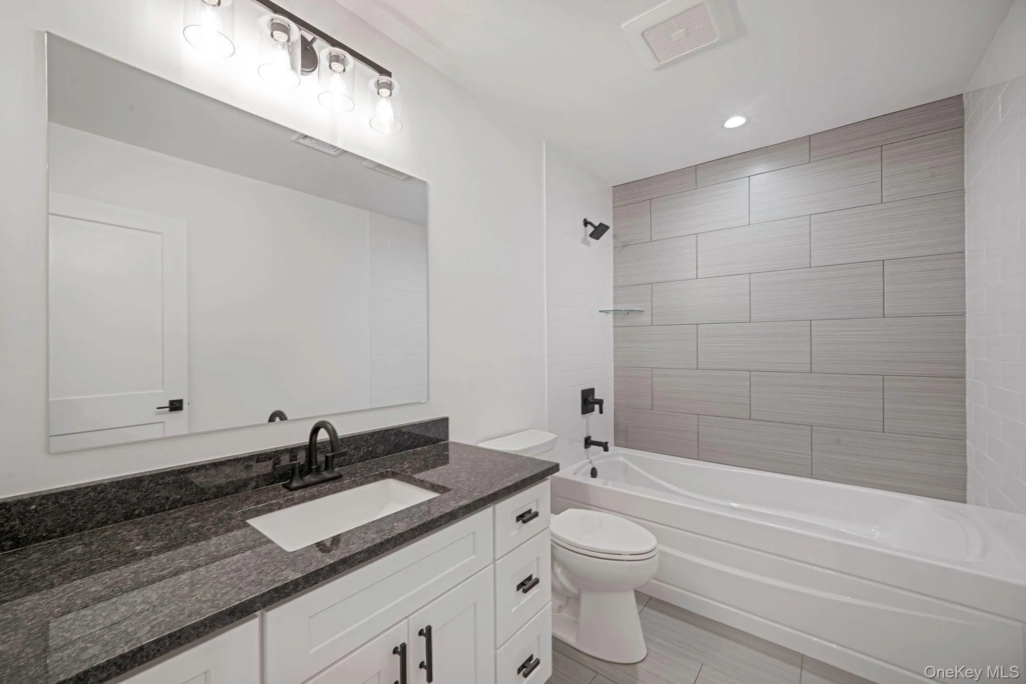 63A Blydenburgh Road, Brookhaven, NY, 4 Bedrooms Bedrooms, 9 Rooms Rooms,3 BathroomsBathrooms,Residential,For Rent,Blydenburgh,0,953435 63A Blydenburgh Road, Brookhaven, NY, 4 Bedrooms Bedrooms, 9 Rooms Rooms,3 BathroomsBathrooms,Residential,For Rent,Blydenburgh,0,953435