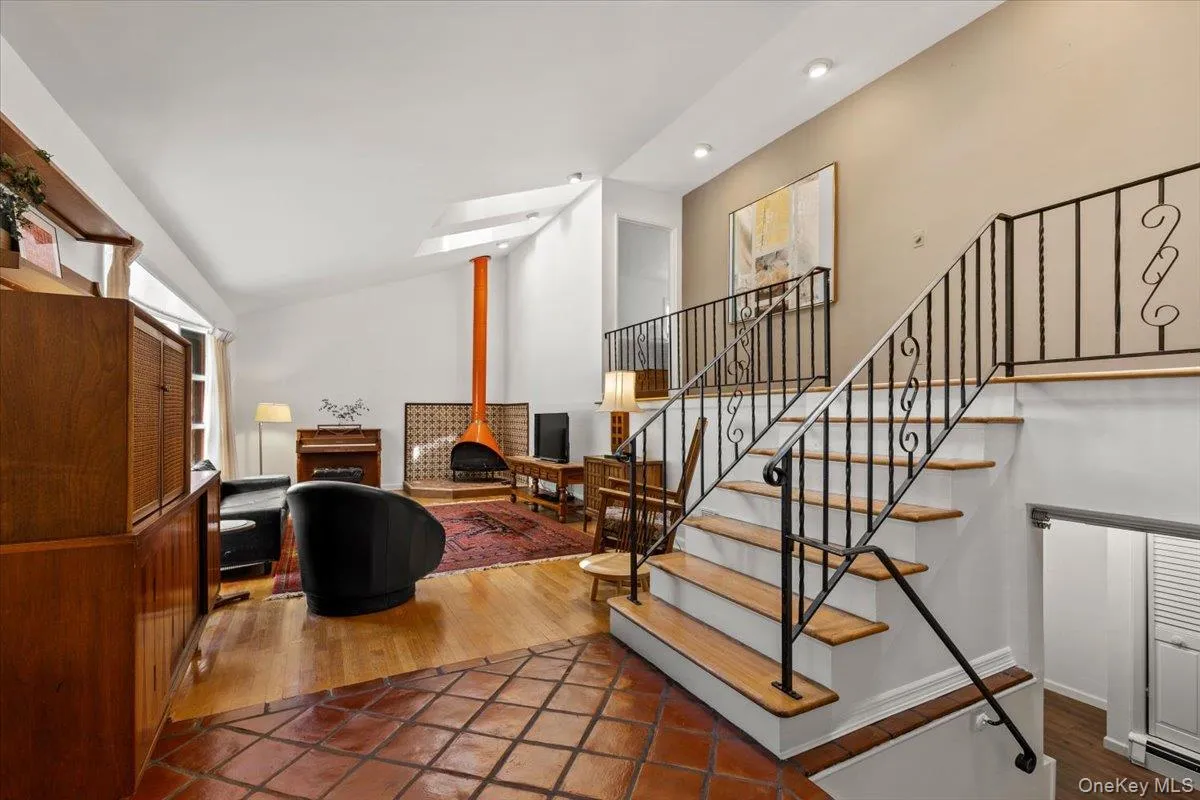 18 Harvard Lane, Greenburgh, NY, 3 Bedrooms Bedrooms, 7 Rooms Rooms,2 BathroomsBathrooms,Residential Lease,Idx,Harvard,0,953447 18 Harvard Lane, Greenburgh, NY, 3 Bedrooms Bedrooms, 7 Rooms Rooms,2 BathroomsBathrooms,Residential Lease,Idx,Harvard,0,953447