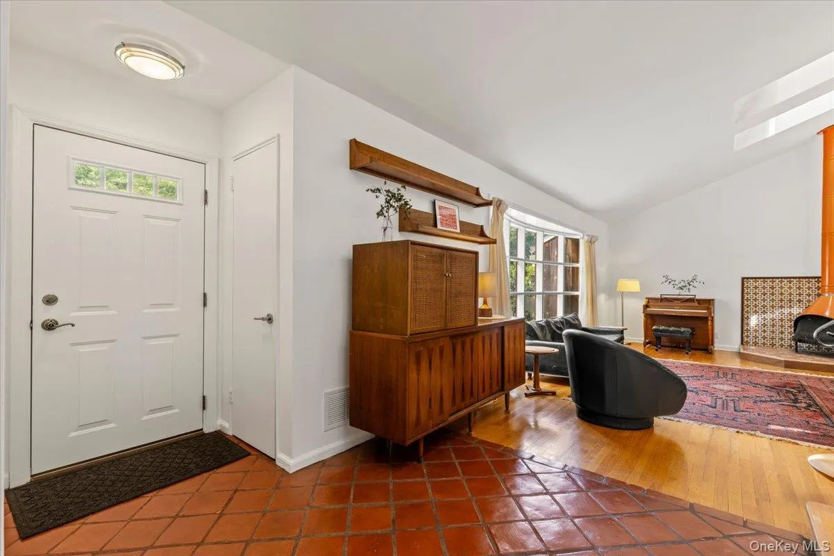 18 Harvard Lane, Greenburgh, NY, 3 Bedrooms Bedrooms, 7 Rooms Rooms,2 BathroomsBathrooms,Residential Lease,Idx,Harvard,0,953447 18 Harvard Lane, Greenburgh, NY, 3 Bedrooms Bedrooms, 7 Rooms Rooms,2 BathroomsBathrooms,Residential Lease,Idx,Harvard,0,953447