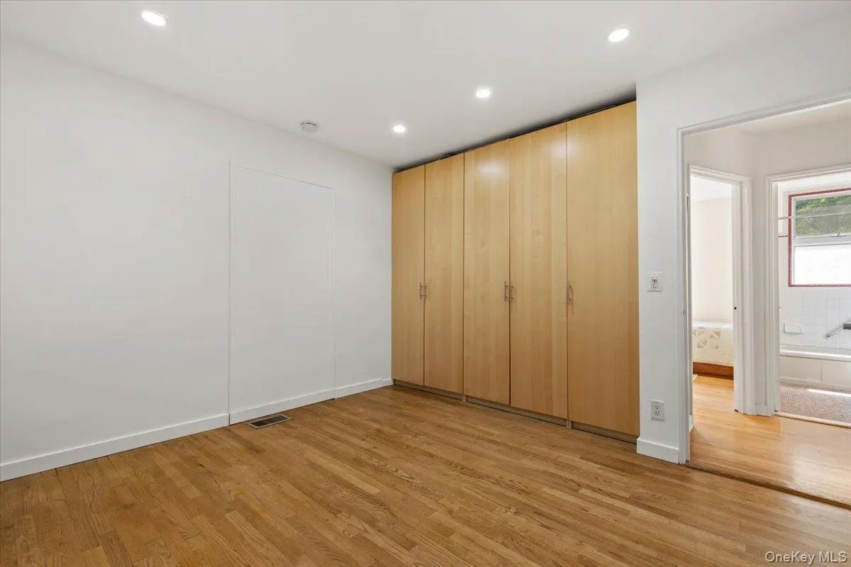 18 Harvard Lane, Greenburgh, NY, 3 Bedrooms Bedrooms, 7 Rooms Rooms,2 BathroomsBathrooms,Residential Lease,Idx,Harvard,0,953447 18 Harvard Lane, Greenburgh, NY, 3 Bedrooms Bedrooms, 7 Rooms Rooms,2 BathroomsBathrooms,Residential Lease,Idx,Harvard,0,953447