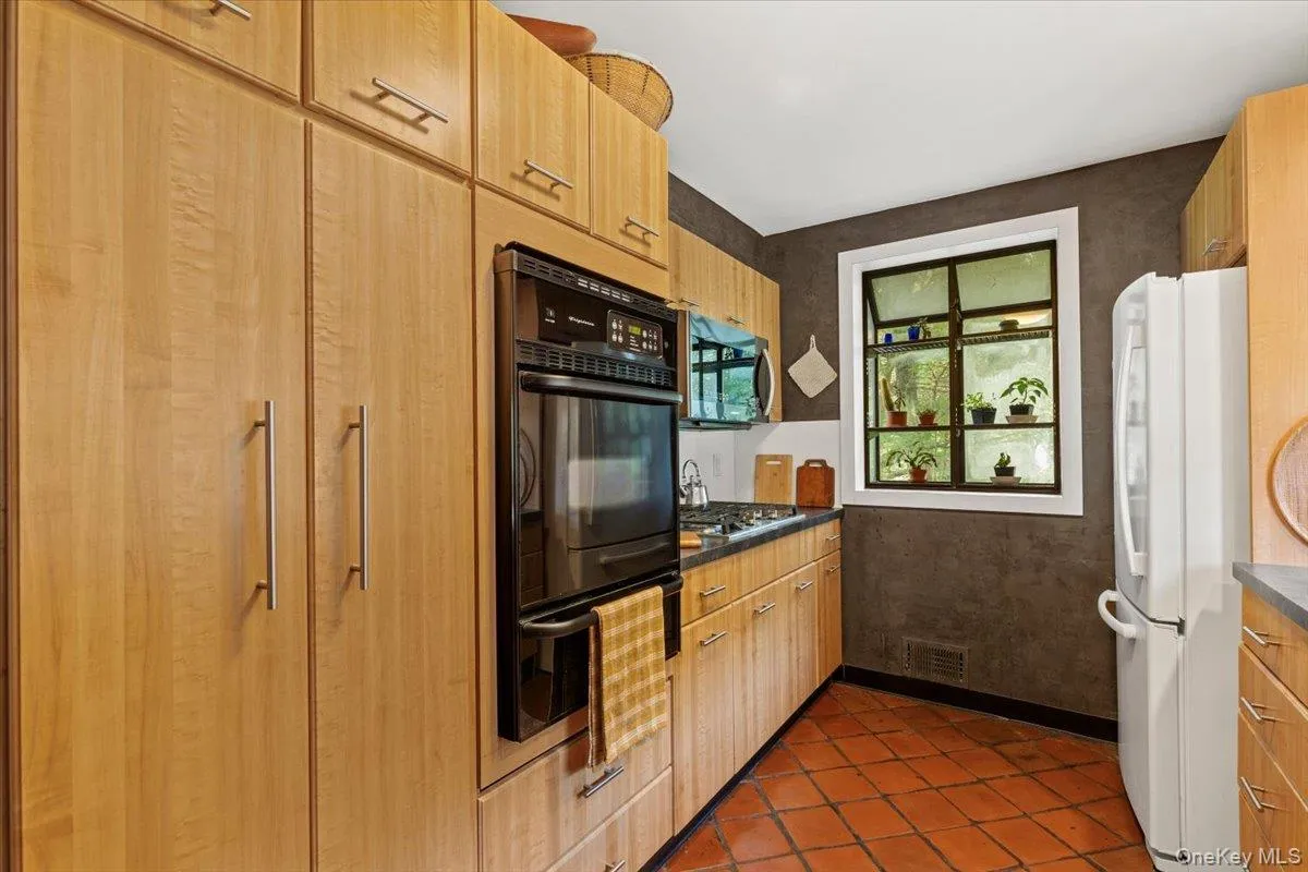 18 Harvard Lane, Greenburgh, NY, 3 Bedrooms Bedrooms, 7 Rooms Rooms,2 BathroomsBathrooms,Residential Lease,Idx,Harvard,0,953447 18 Harvard Lane, Greenburgh, NY, 3 Bedrooms Bedrooms, 7 Rooms Rooms,2 BathroomsBathrooms,Residential Lease,Idx,Harvard,0,953447